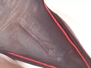 Superbe brune et sa  ...