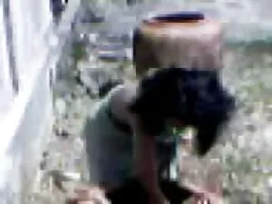 Brunett cochonne se  ...