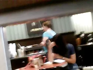 Sexe chaud à la sall ...