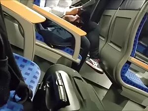 White Blonde Gal pla ...